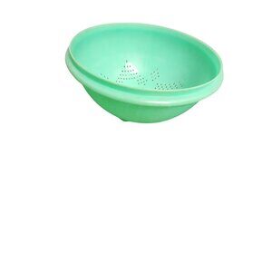 Vintage Tupperware Strainer Bowl For Kitchen Use